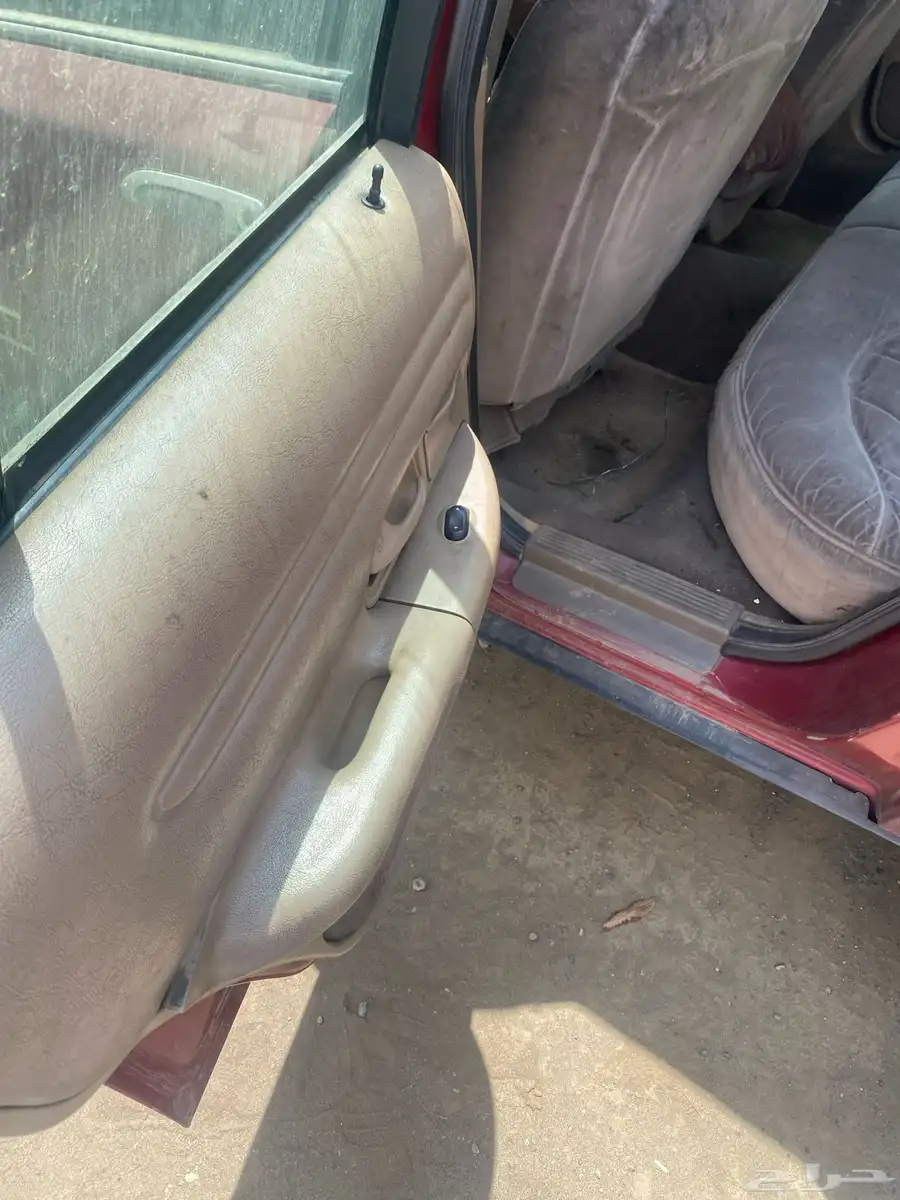 فورد كراون فكتوريا 2000 3