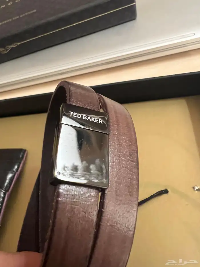 بوك وأسوارة تد بيكر Ted baker 8
