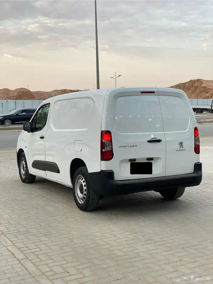 بيجو بارتنر شاص طويل ديزل يوجد كميه 4