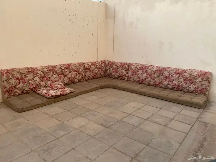 باطرمه جلسة ارضية للبيع على السوم 0