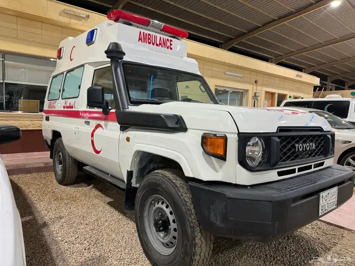 للإيجار تويوتا اسعاف 2024 4x4 1