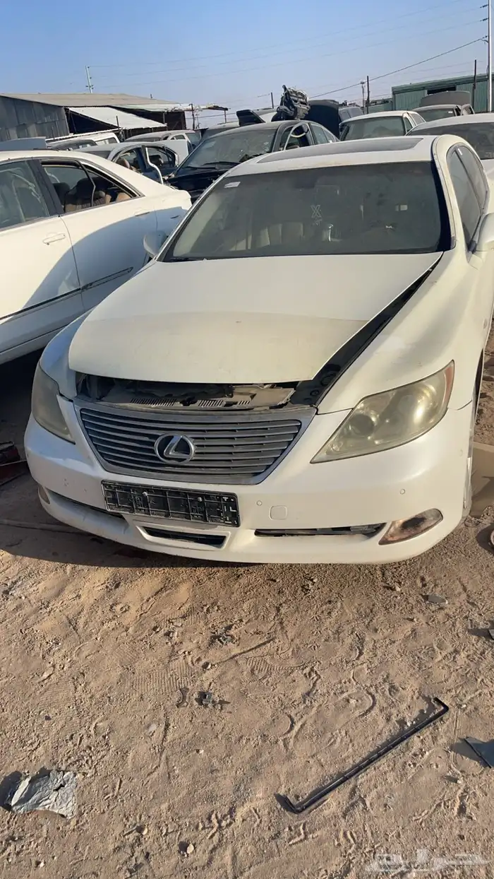 بيع قطع غيار تشليح لكزس 460 0