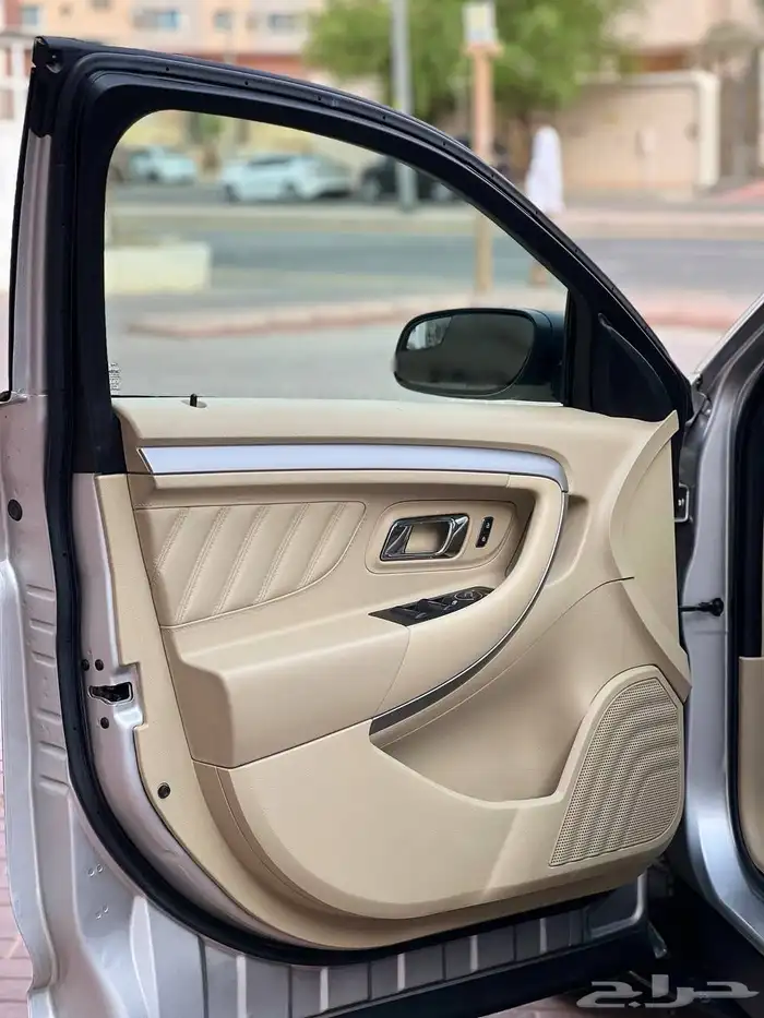 فورد تورس 2019 ماشيه 96 الف فقط شرط (تم البيع) 9