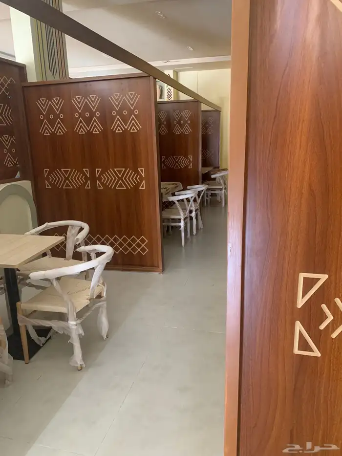 تجهيز فواصل وبارتشنات مطاعم 9