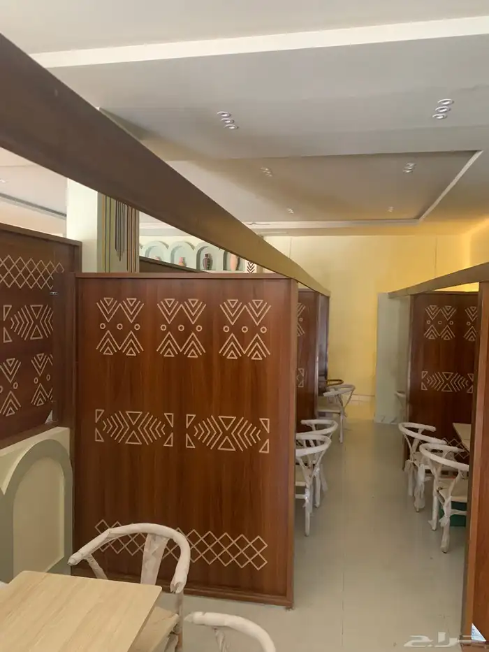 تجهيز فواصل وبارتشنات مطاعم 11