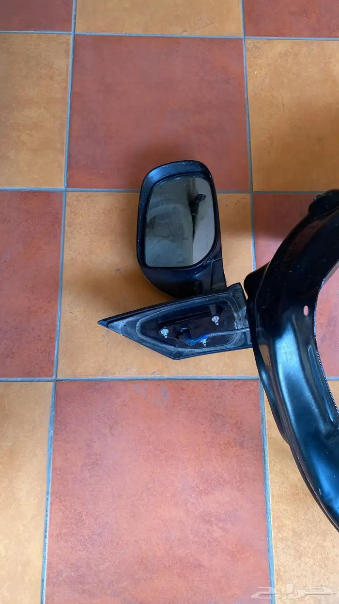 مراياة يارس 2012 اصليه يمين 2