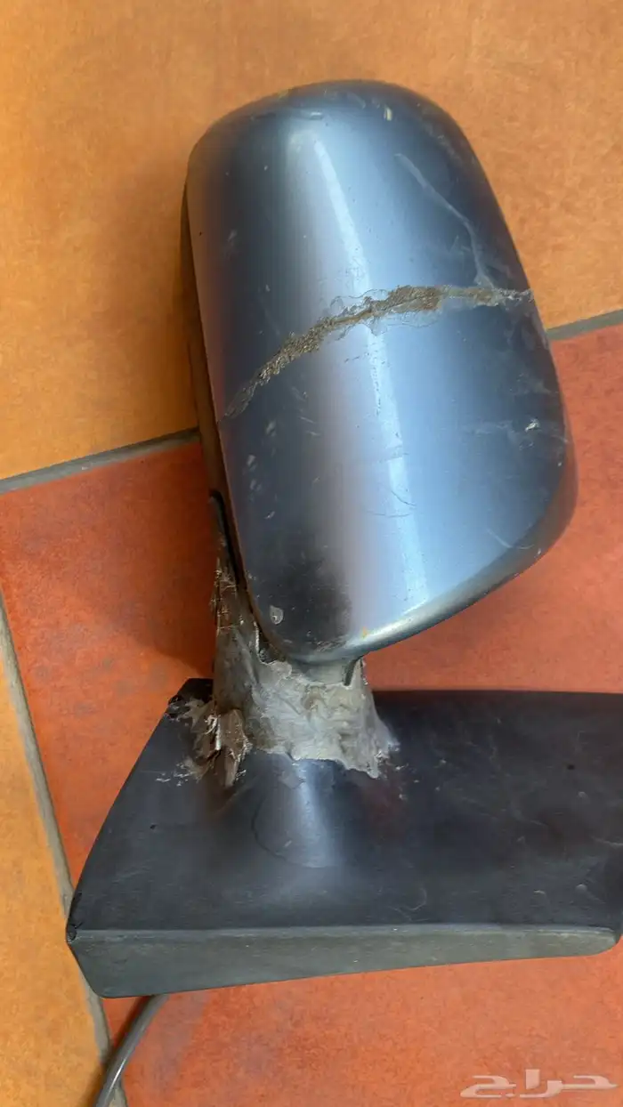 مراياة يارس 2012 اصليه يمين 3