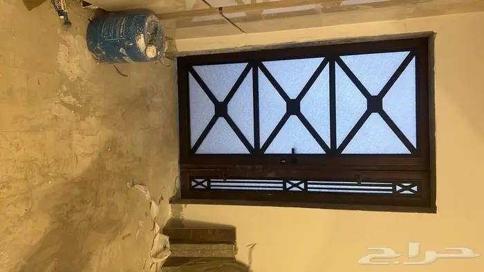 ورشة طارق باوزير للحداده والامنيوم و الكلدنق 37