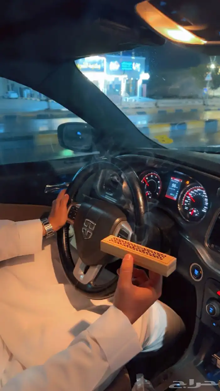 شارجر 2014 RT للبدل مع دفع الفرق 7