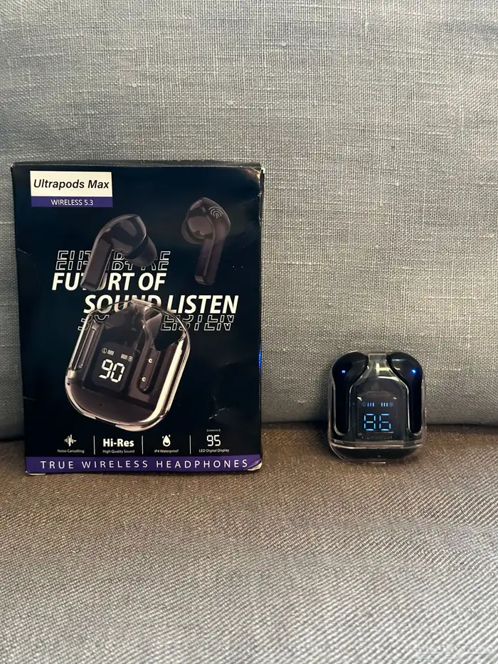 سماعة بلوتوث ايربودز جديدة غير مستعملة 9