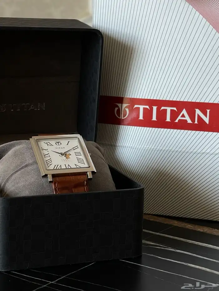 ساعة ( TITAN ) كلاسيكي فاخرة ونادرة 6