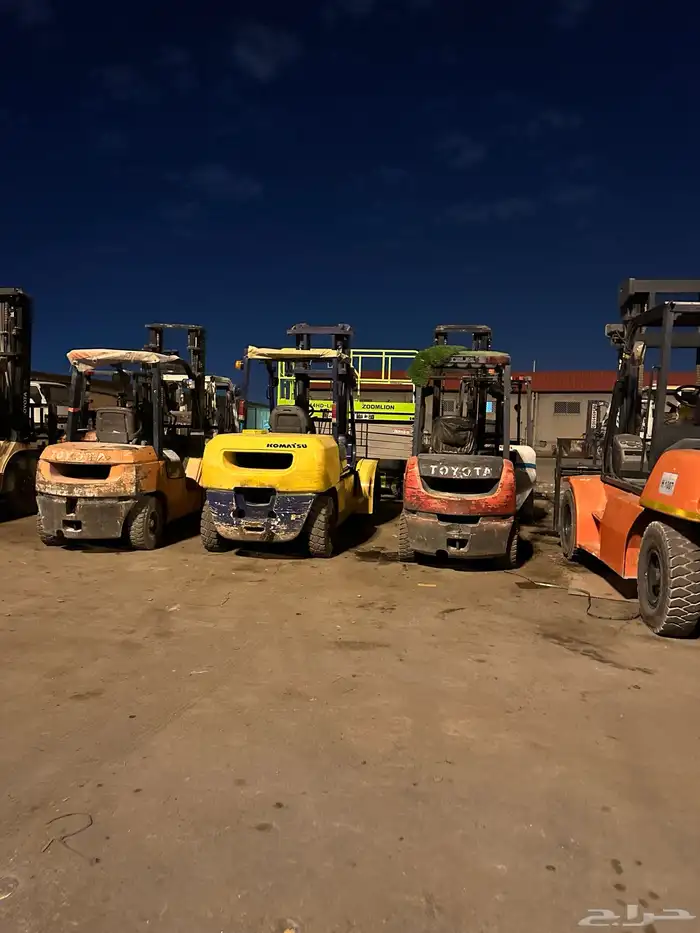 لتأجير الروافع الشوكيه والكرينات الونش رافعة شوكية شهري يوم 7