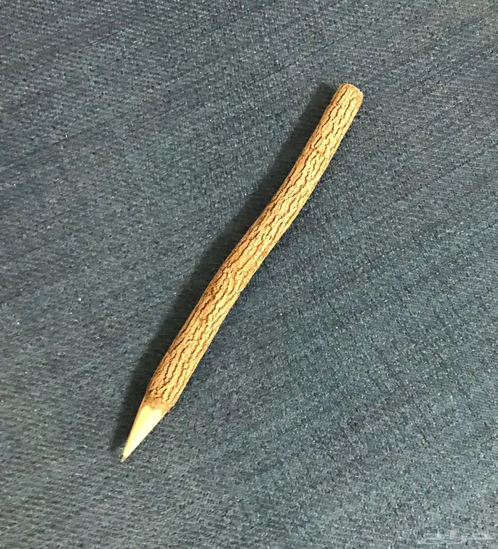 اقلام قرطاسية 2