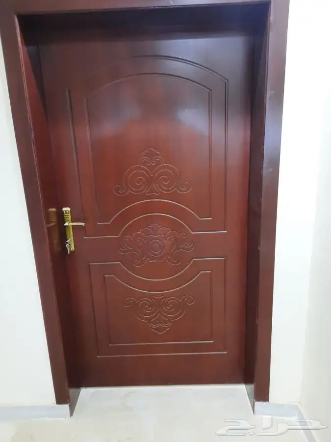 تفصيل ابواب وديكورات خشبيه 8