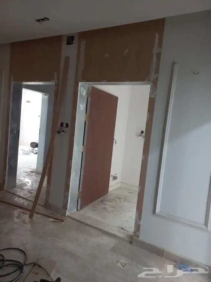 تفصيل ابواب وديكورات خشبيه 30