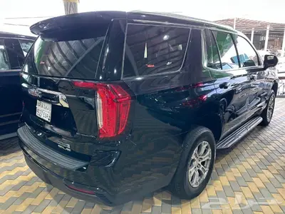 جي ام سي يوكن 2023 دبل تلاجة SLE عداد 18 ألف 14