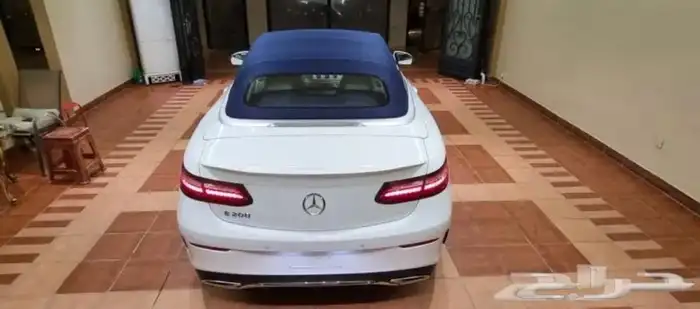 مرسيدس E200 كشف لون مميز 2022 39