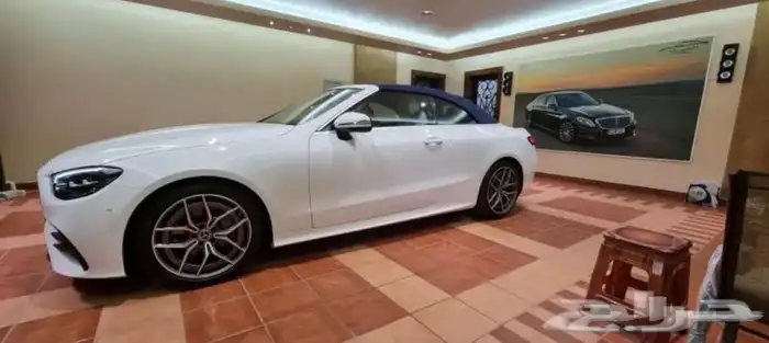 مرسيدس E200 كشف لون مميز 2022 40