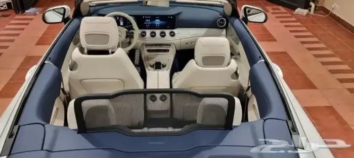 مرسيدس E200 كشف لون مميز 2022 10