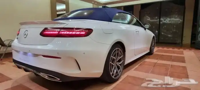 مرسيدس E200 كشف لون مميز 2022 30