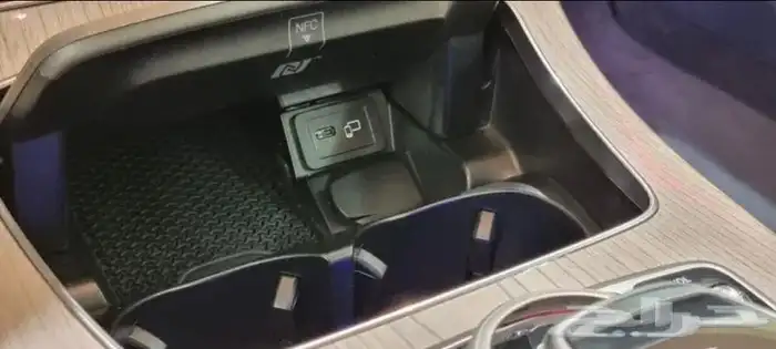 مرسيدس E200 كشف لون مميز 2022 1