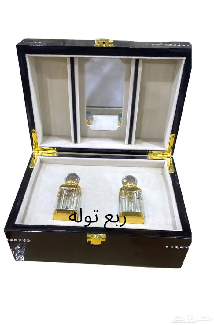 صندوق فاضي حق عود وهدياء اختار وتوصل مع الوتساب نعطيك السعر 17