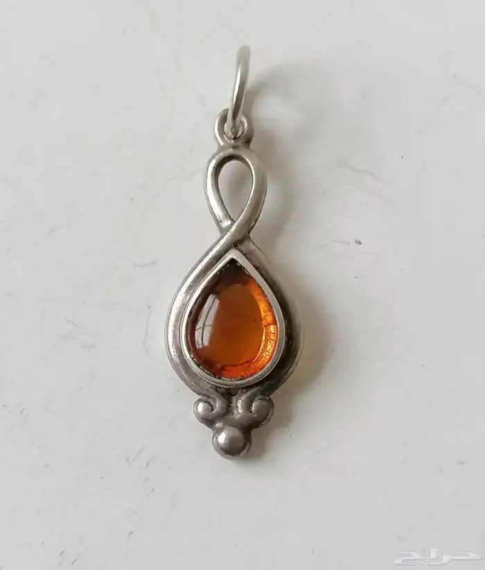 تعليقة  فضة بعنبر الكهرمان الأصلي 15