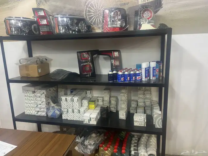 محل الرئد لبيع قطع غيار رنج روفر وبي امد 2