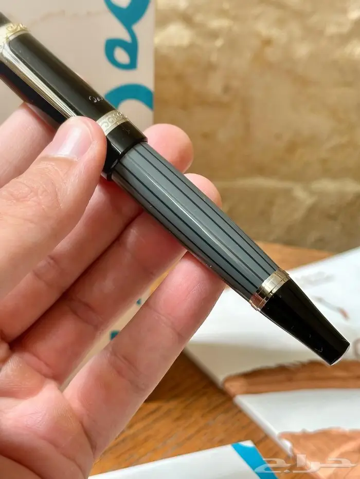(تم البيع  ) قلم مونت بلانك اصدار محدود Montblanc Rollerball 4