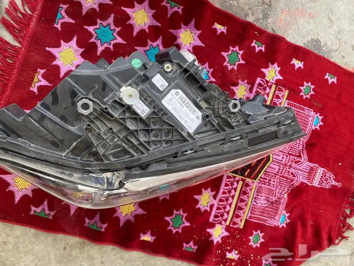 للبيع شمعه يمين BMW 520i 2022 3