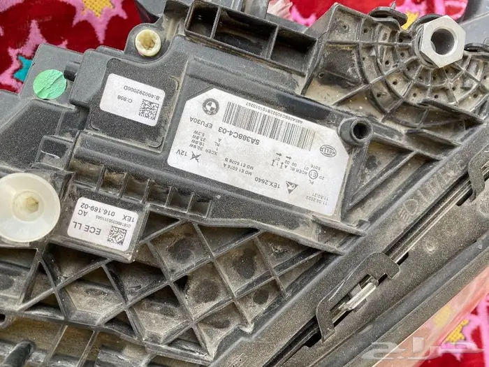 للبيع شمعه يمين BMW 520i 2022 4