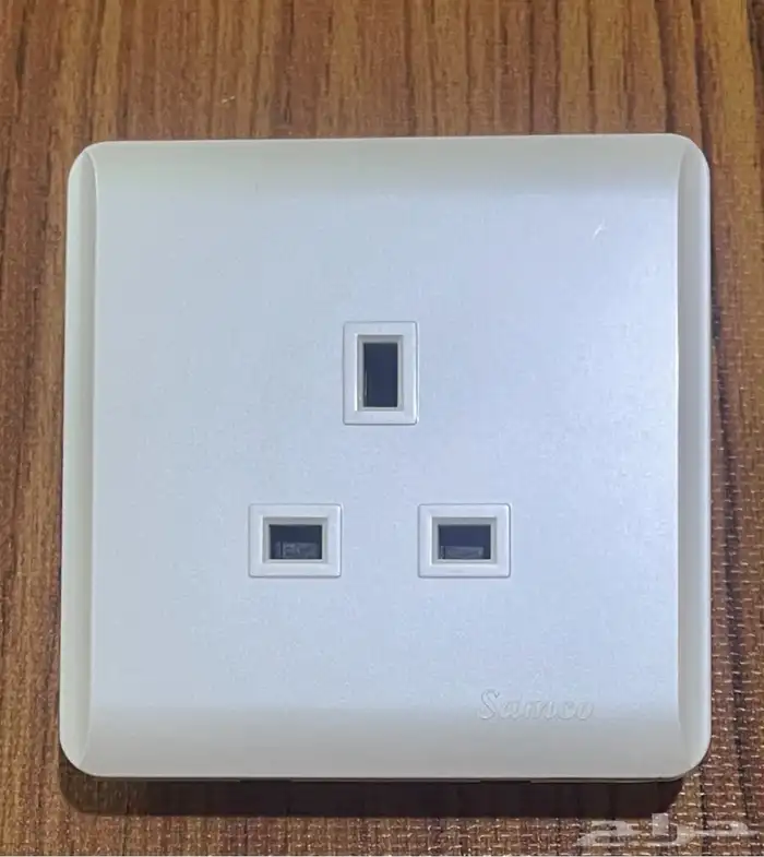 فيش ثلاثي USB مخرجين وفيش بدون USB 5