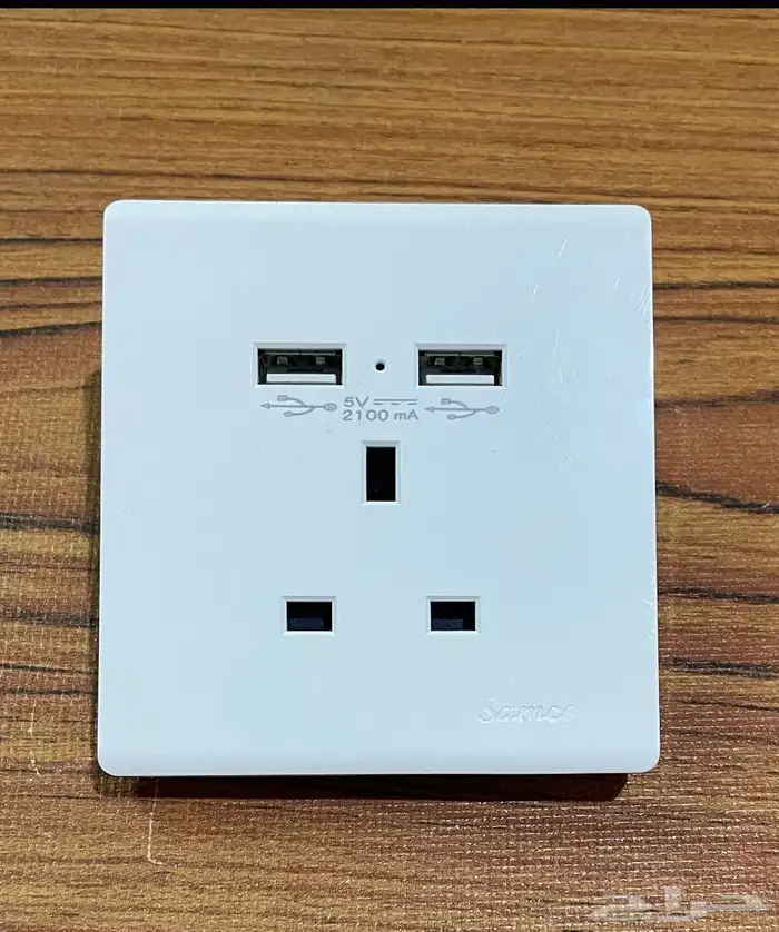 فيش ثلاثي USB مخرجين وفيش بدون USB 1