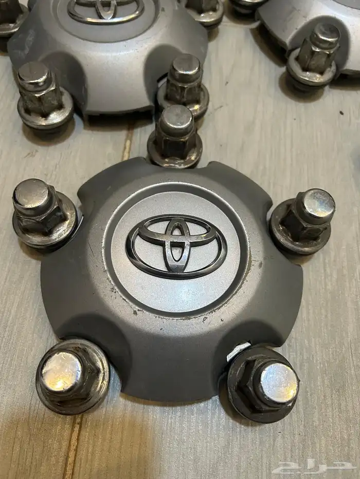 اغراض لاندكروزر 1