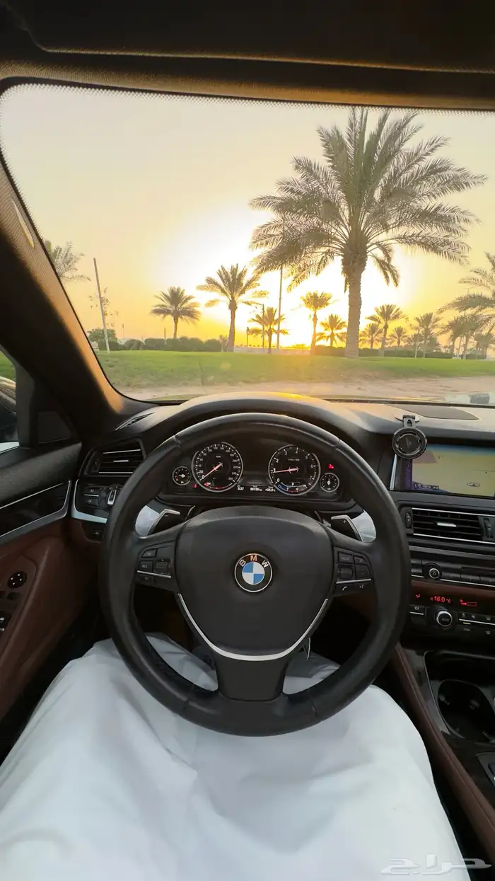 بي ام دبليو 528i 2016 10