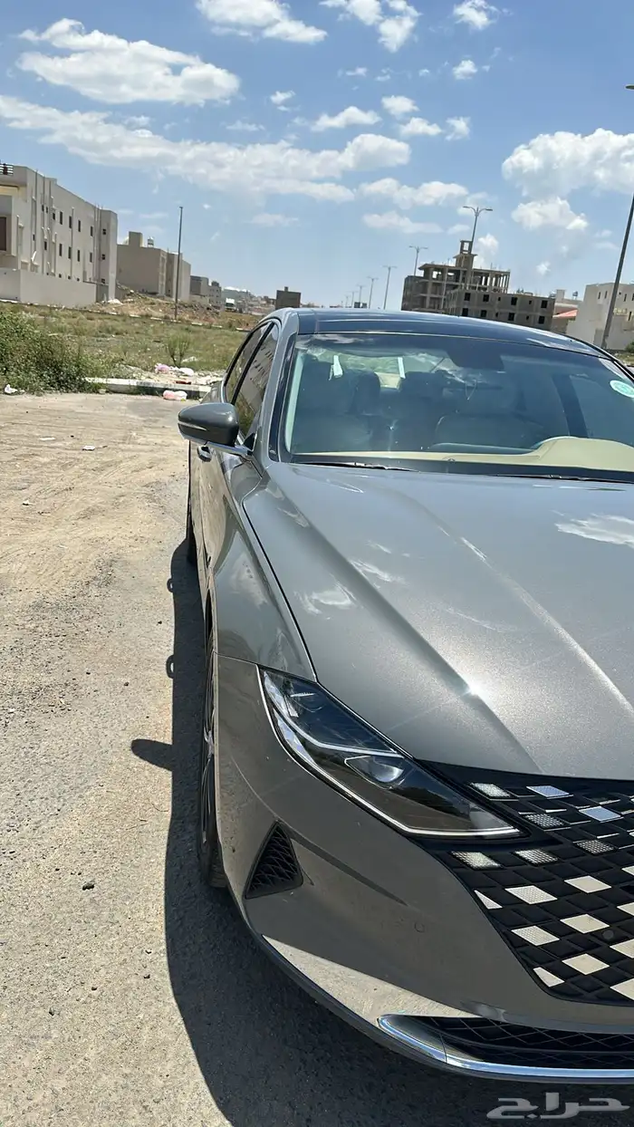 ازيرا 2023 سمارت للبيع او للتقبيل بنك الاهلي 3