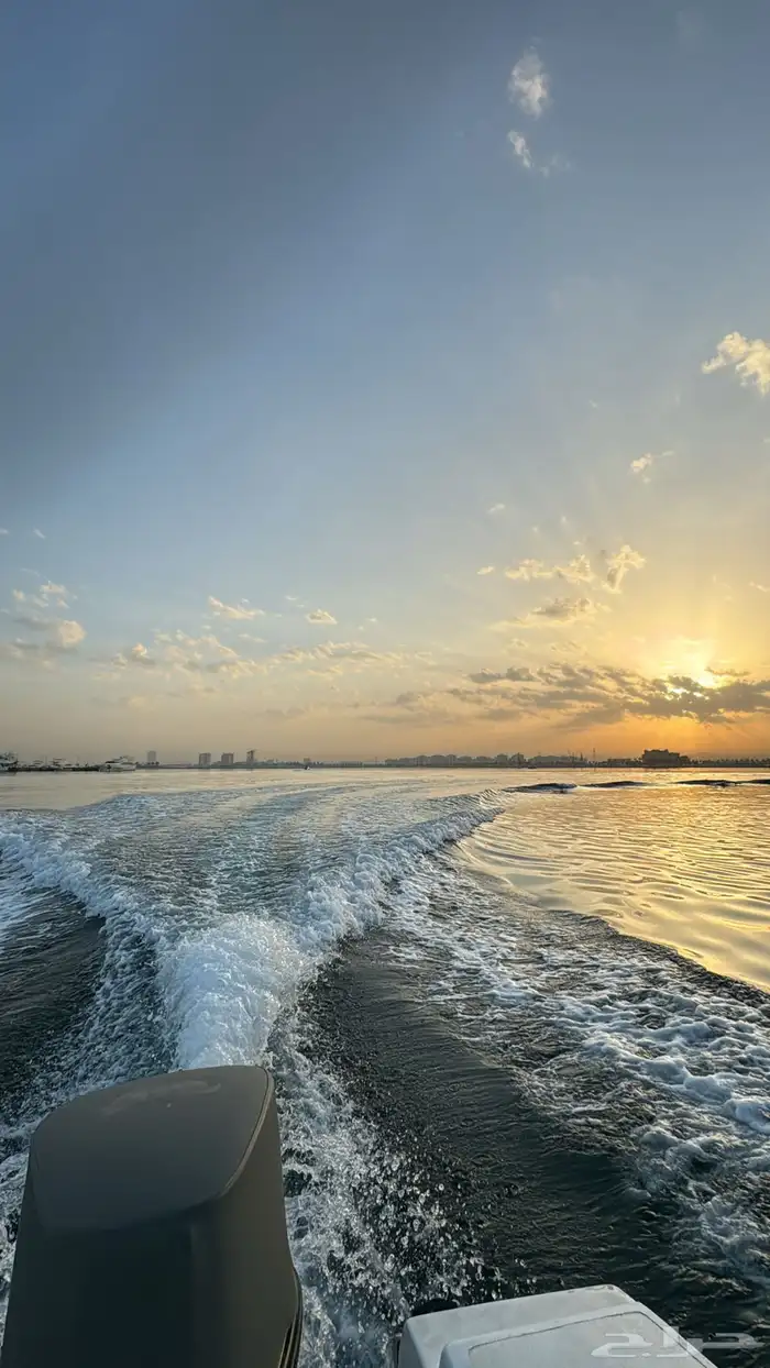 تعال و استمتع معنا في قارب الثريا الرابعه 1