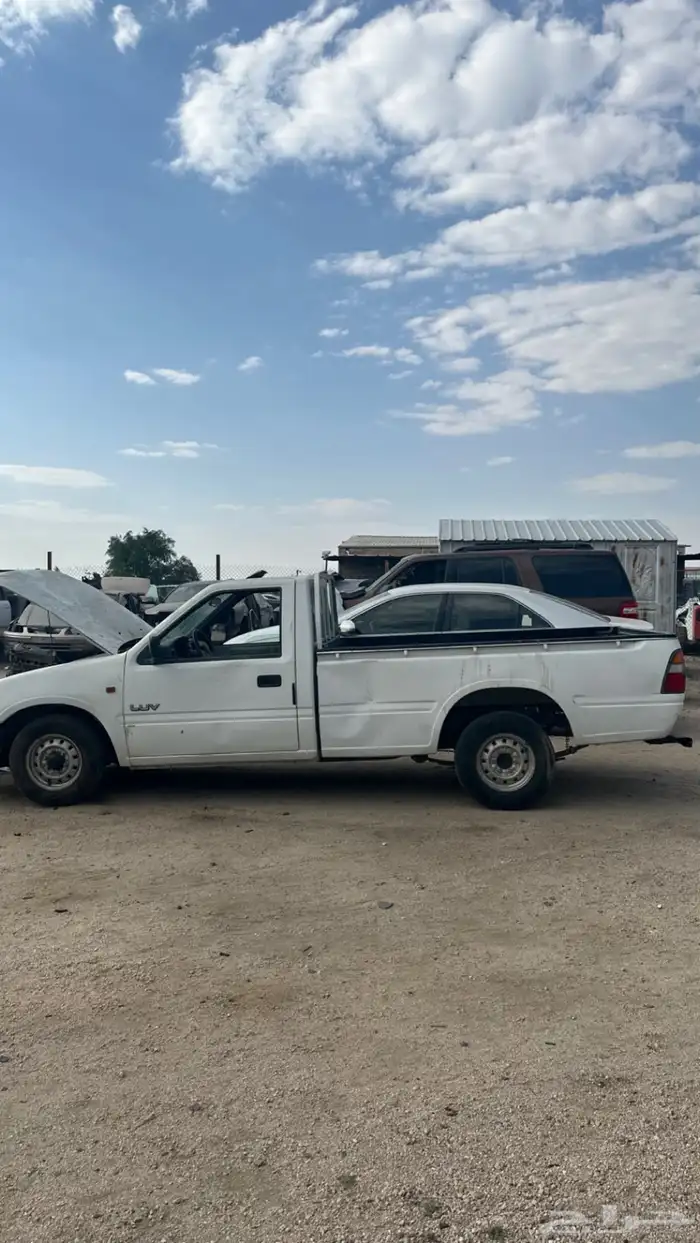 قطع غيار اسيزو 2000 تشليح 3