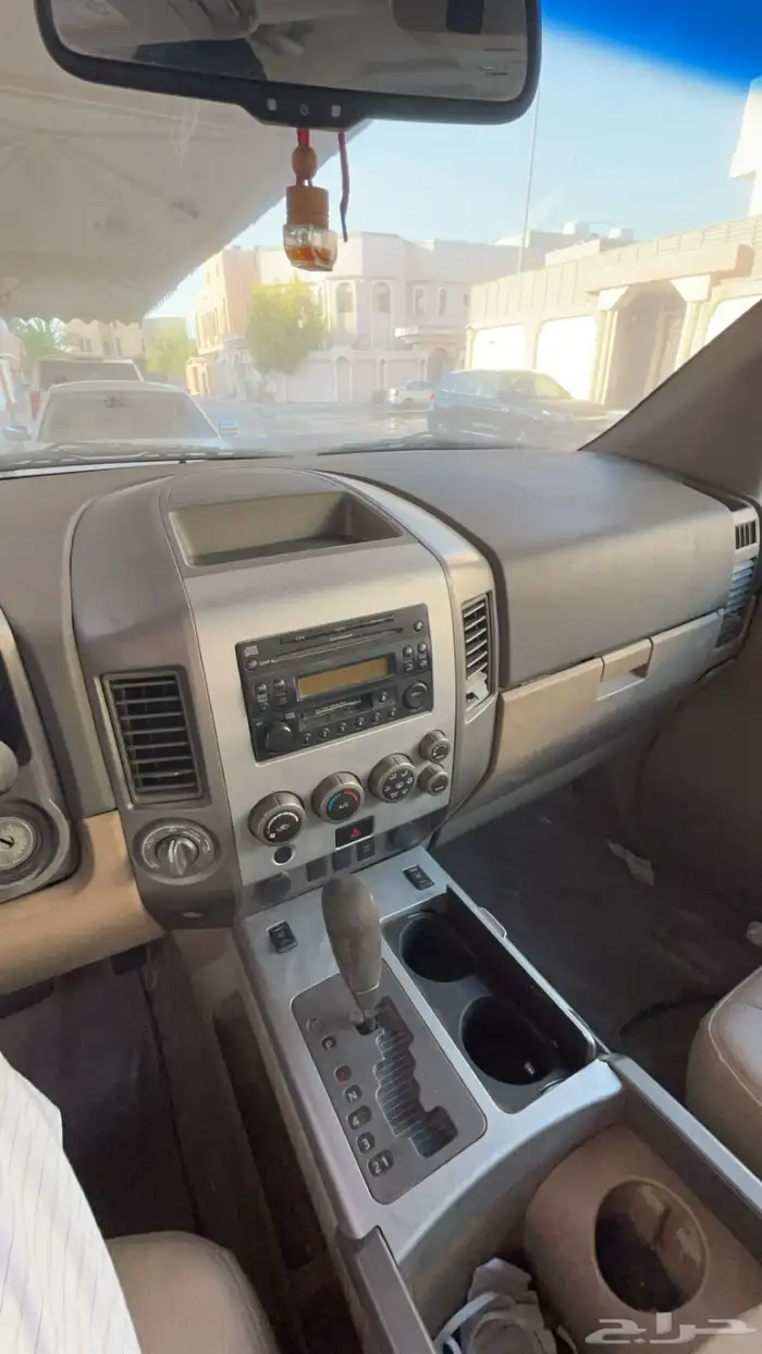 نيسان ارماده 8
