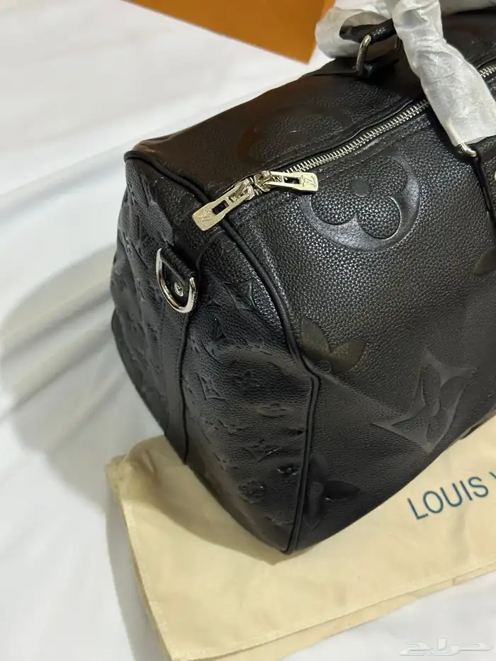 شنط سفر طبق الأصل 16