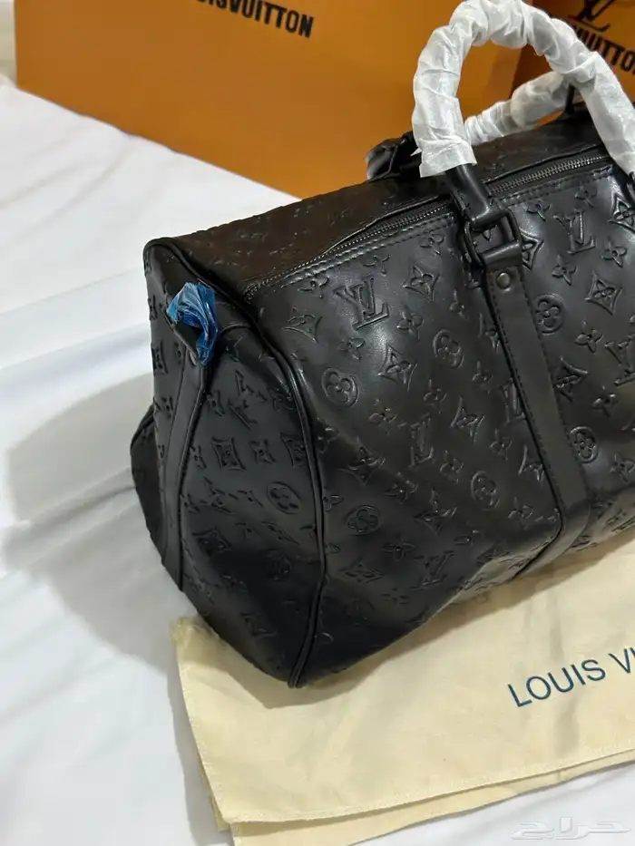 شنط سفر طبق الأصل 2