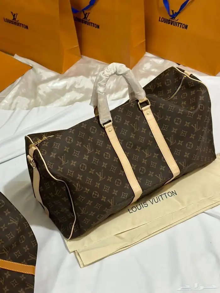 شنط سفر طبق الأصل 7