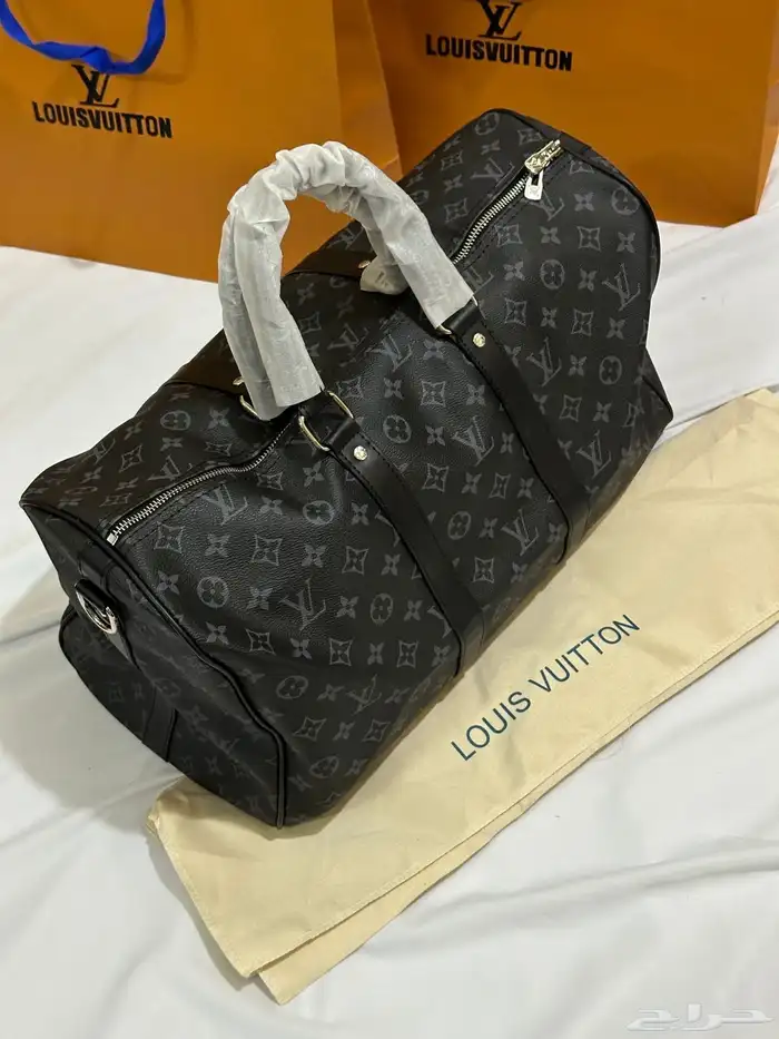 شنط سفر طبق الأصل 17