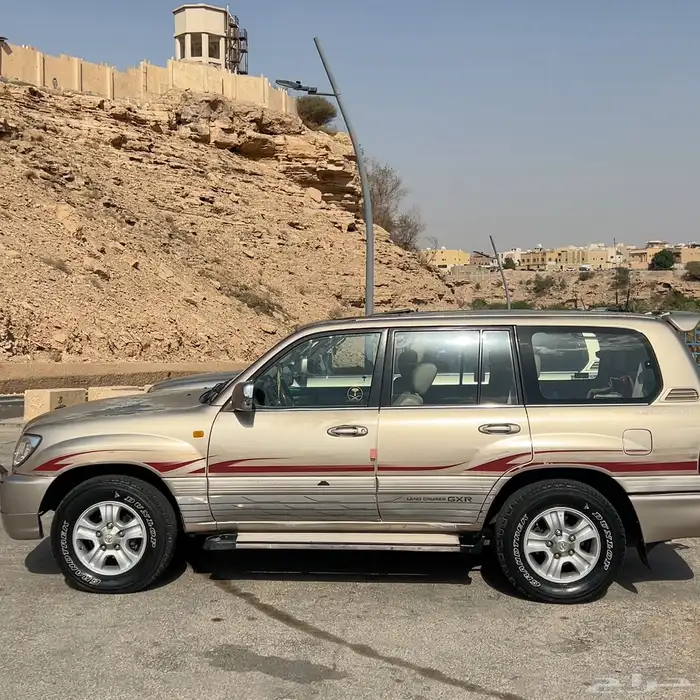 جيب لاند كروزر 2005 1