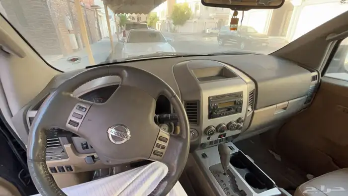 نيسان ارماده 10