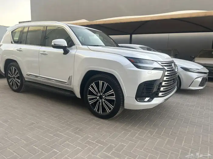 لكزس LX600 فئة BB وارد عبداللطيف جميل سعودي 2025 1