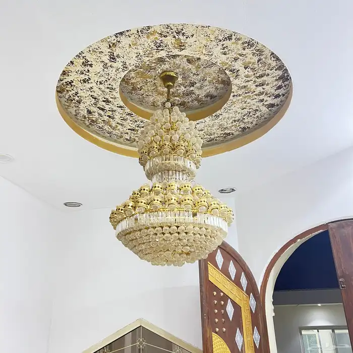 ثريات جدد 4