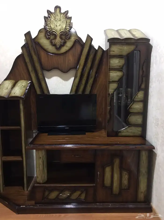 مكتبه بحاله ممتازه جد ا 1
