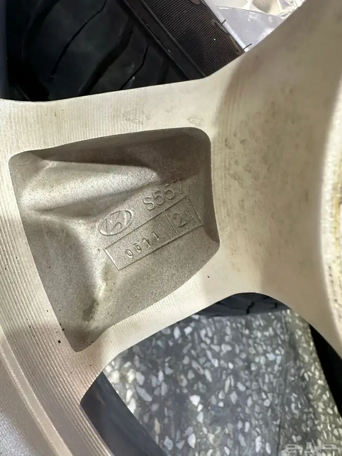 جنوط النترا اصلي 2023 استاندر مع كفرات 9