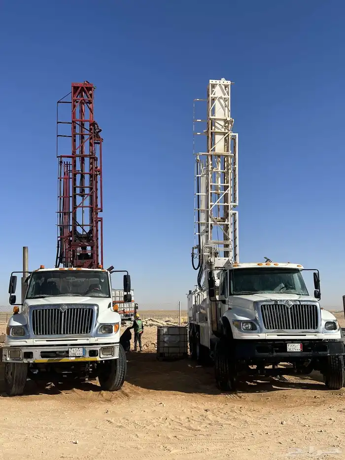 حفار آبار ارتوازية 2